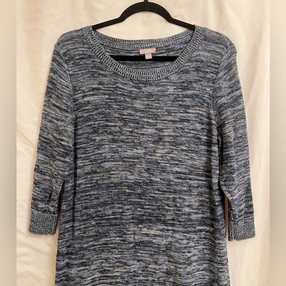 Elegant Knit Dress - Picture 3 of 11